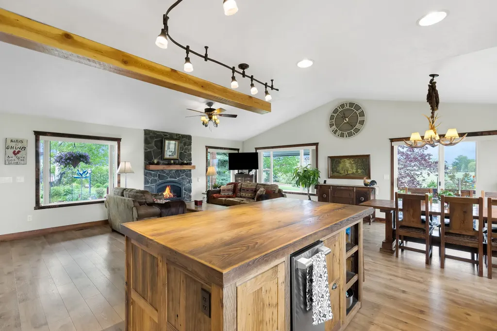 551 Fox Meadow Lane Hamilton MT 59840