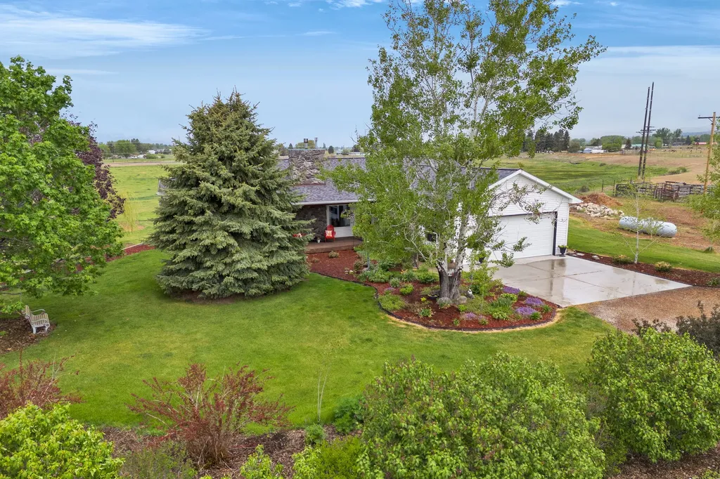 551 Fox Meadow Lane Hamilton MT 59840