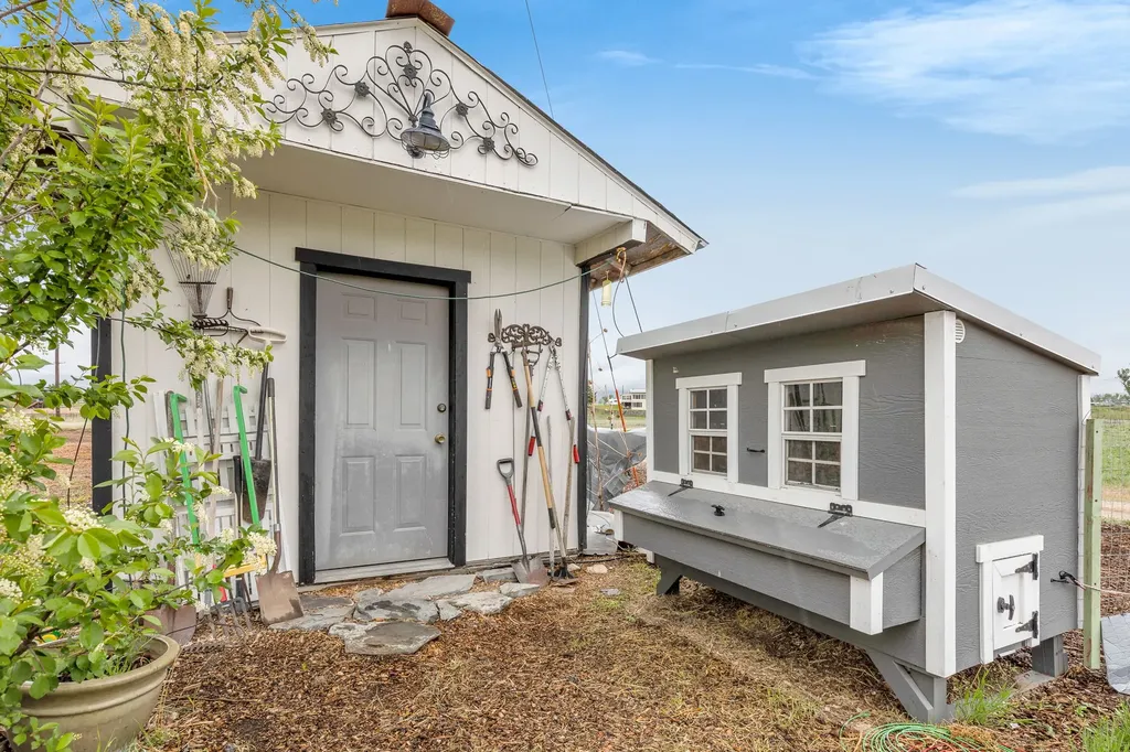 551 Fox Meadow Lane Hamilton MT 59840