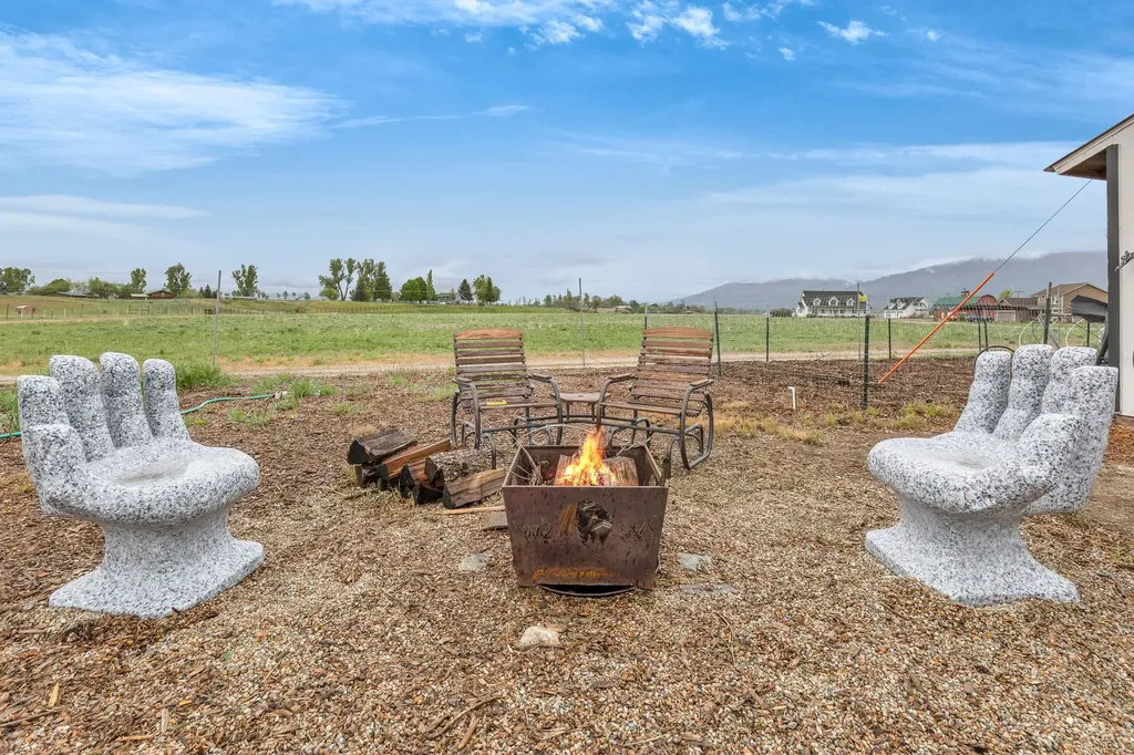 551 Fox Meadow Lane Hamilton MT 59840