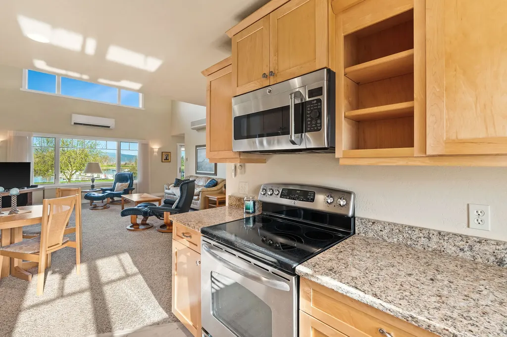 2120 Marina Court Bigfork MT 59911