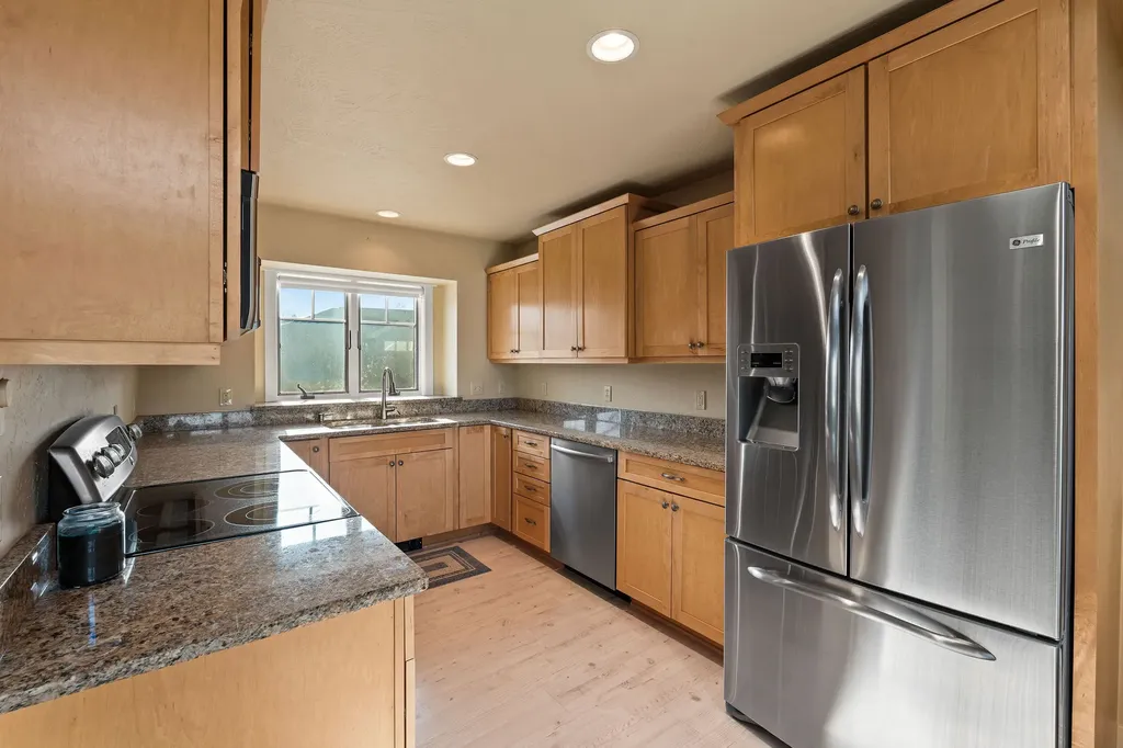2120 Marina Court Bigfork MT 59911
