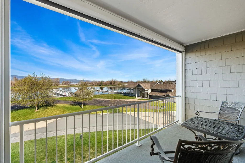 2120 Marina Court Bigfork MT 59911