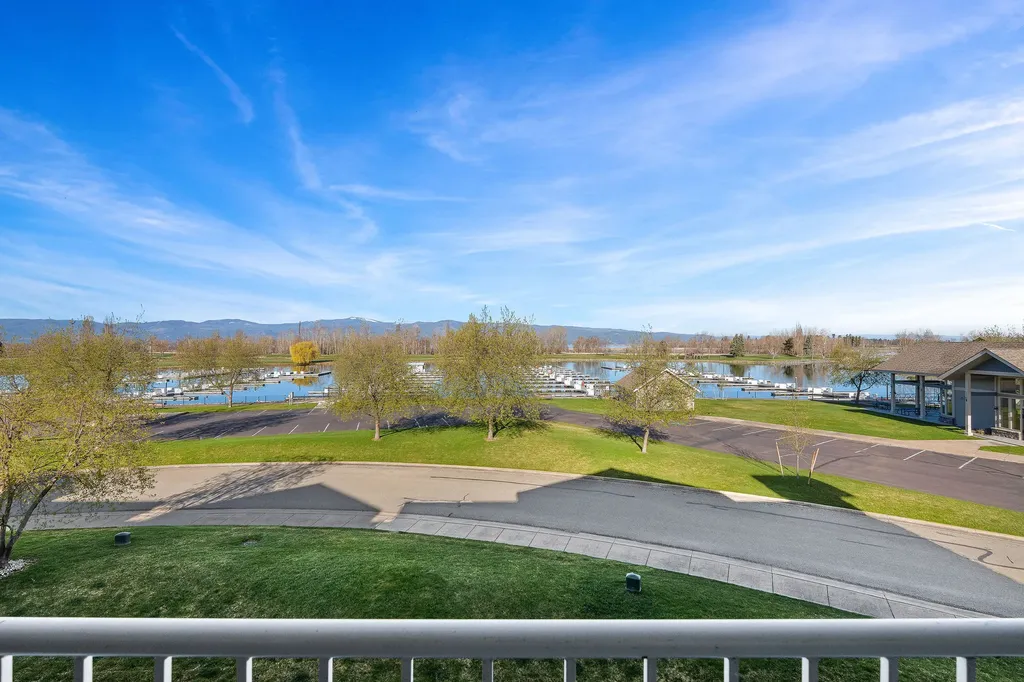 2120 Marina Court Bigfork MT 59911
