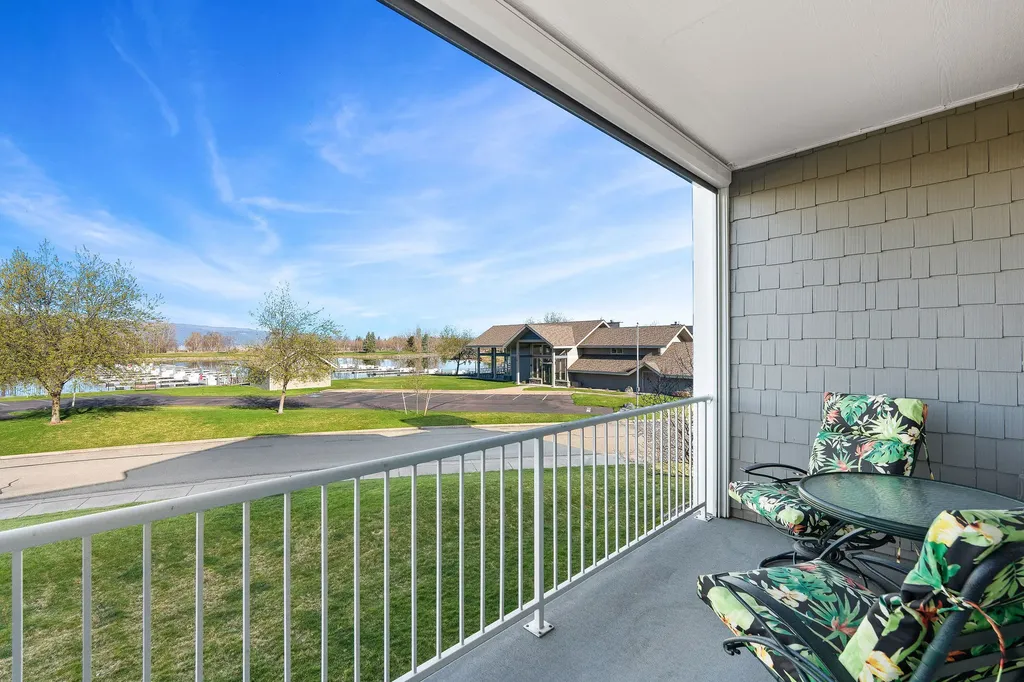 2120 Marina Court Bigfork MT 59911