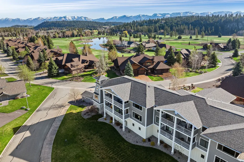 2120 Marina Court Bigfork MT 59911