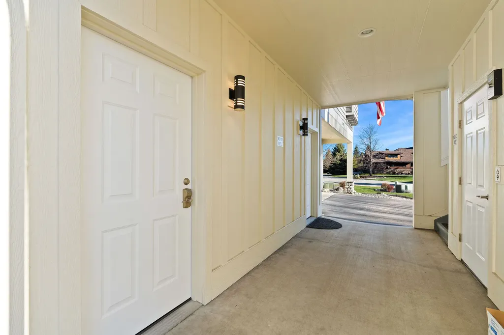 2120 Marina Court Bigfork MT 59911
