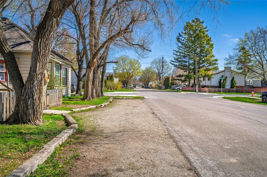 446 8th Avenue W Kalispell MT 59901