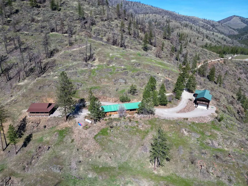31 Wilcutt Draw Lane Paradise MT 59856