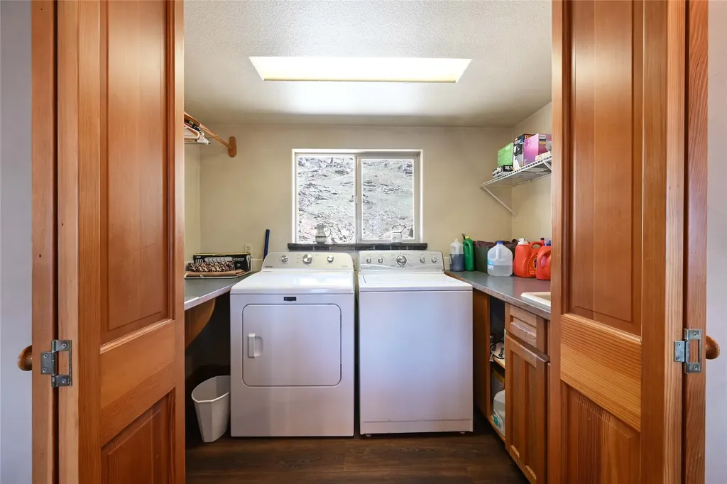 31 Wilcutt Draw Lane Paradise MT 59856