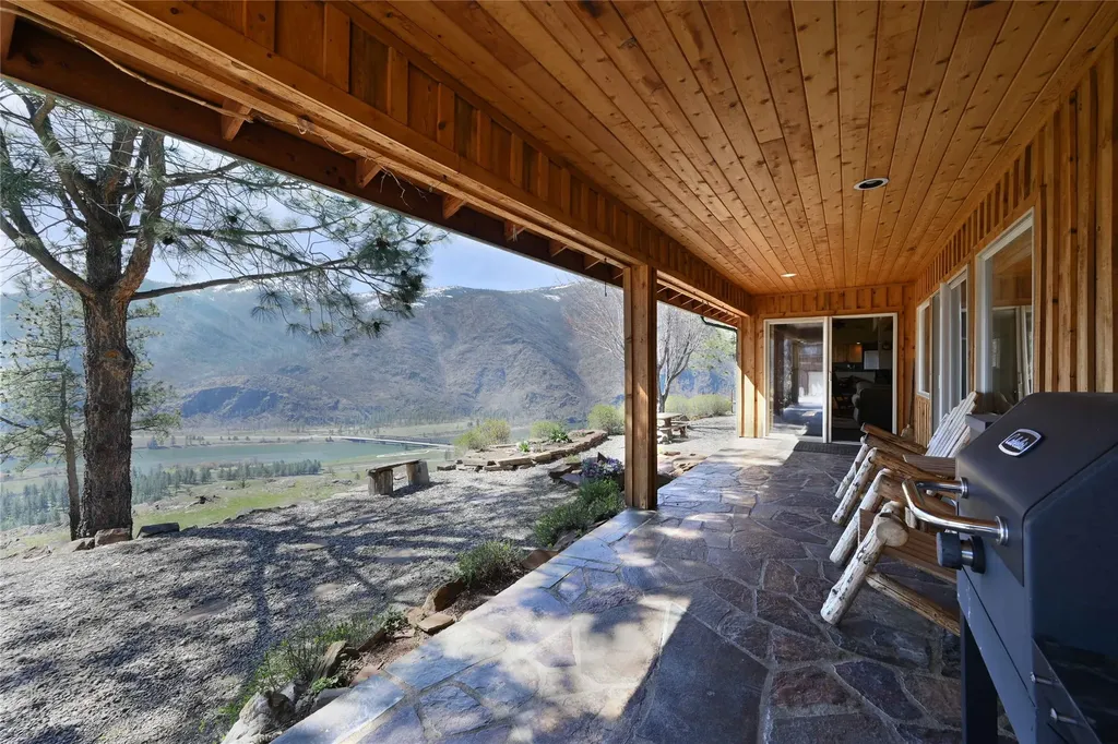 31 Wilcutt Draw Lane Paradise MT 59856