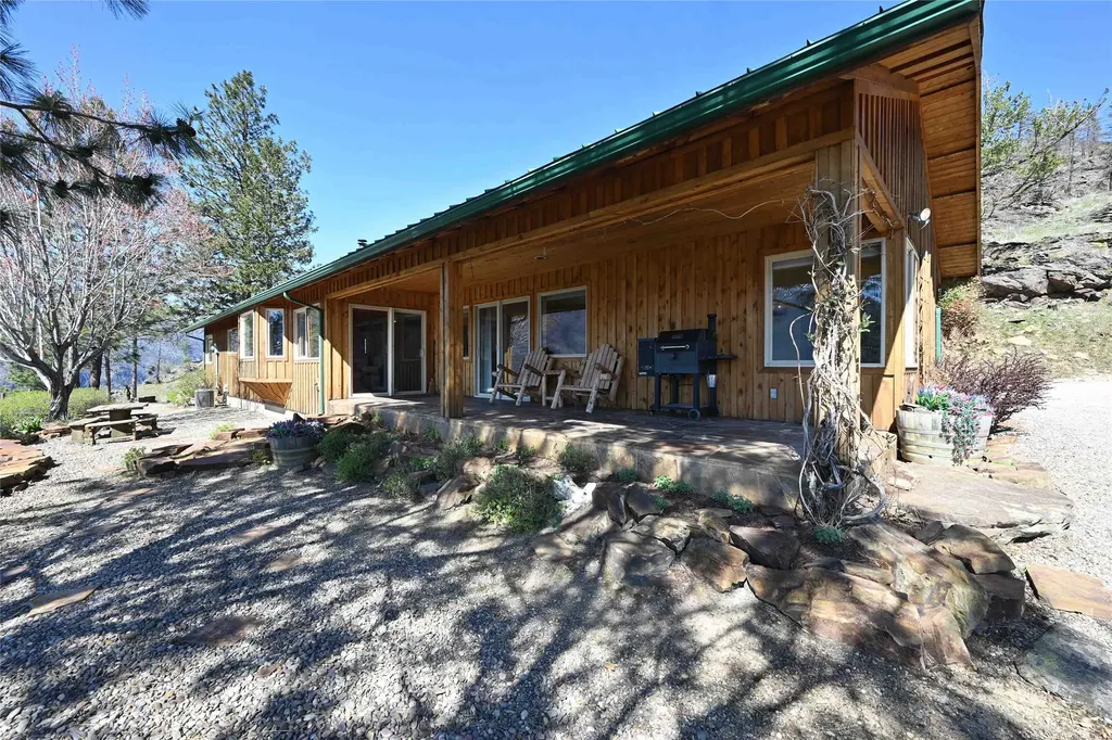 31 Wilcutt Draw Lane Paradise MT 59856