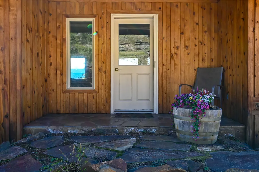 31 Wilcutt Draw Lane Paradise MT 59856