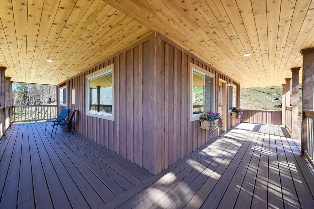 31 Wilcutt Draw Lane Paradise MT 59856