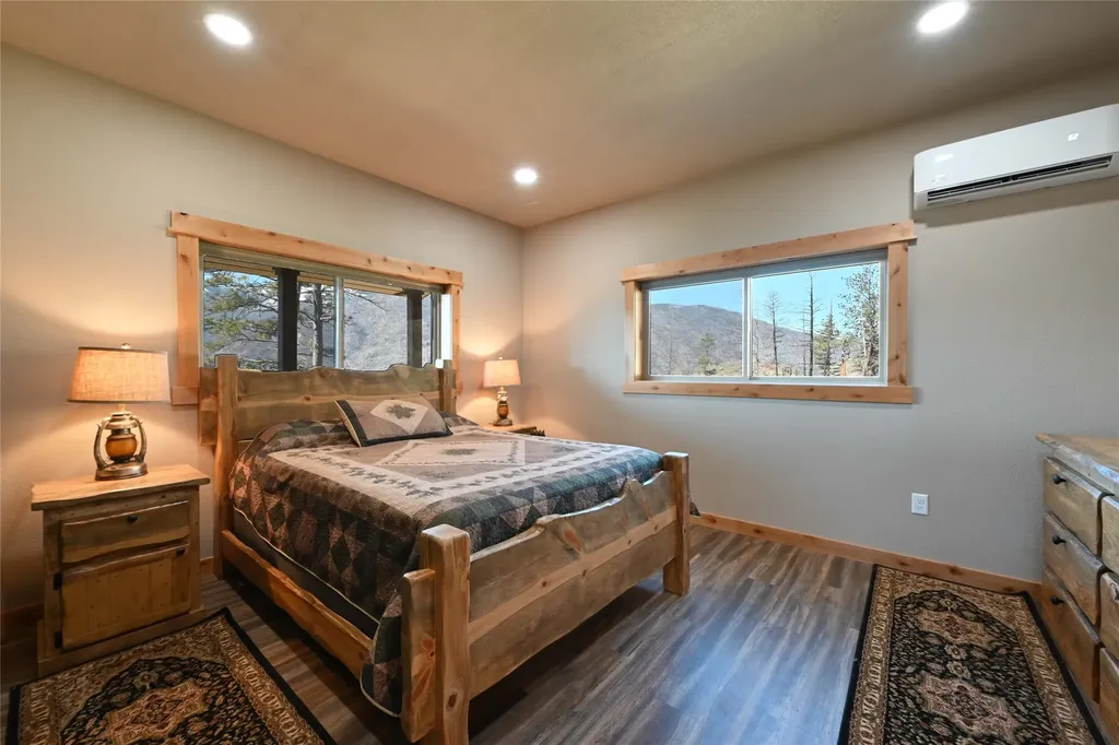 31 Wilcutt Draw Lane Paradise MT 59856