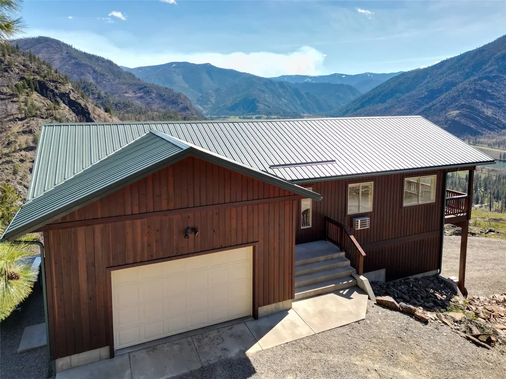31 Wilcutt Draw Lane Paradise MT 59856