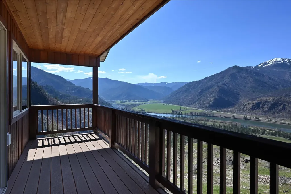31 Wilcutt Draw Lane Paradise MT 59856