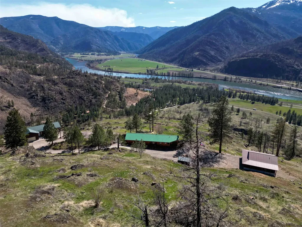 31 Wilcutt Draw Lane Paradise MT 59856