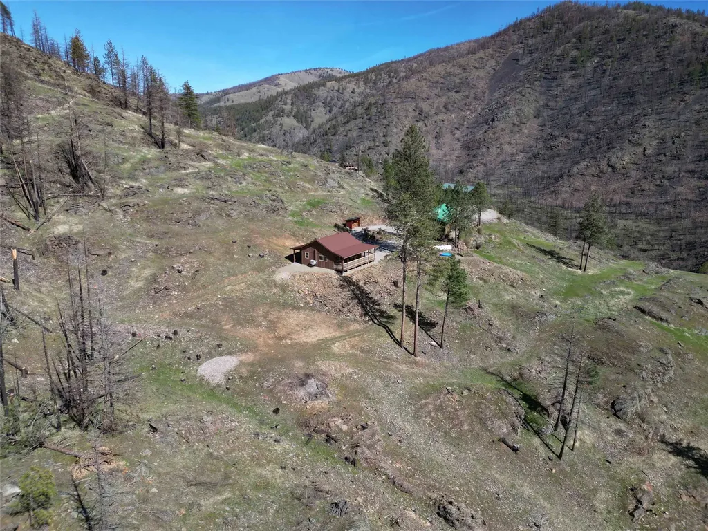 31 Wilcutt Draw Lane Paradise MT 59856