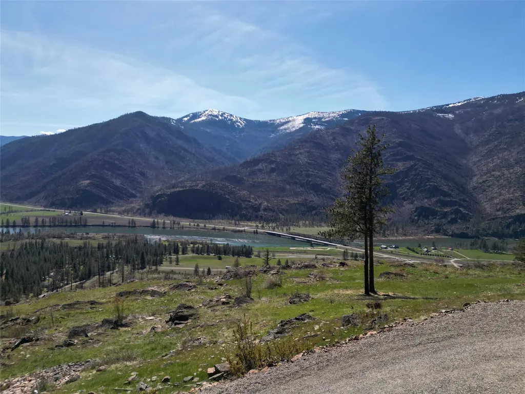31 Wilcutt Draw Lane Paradise MT 59856