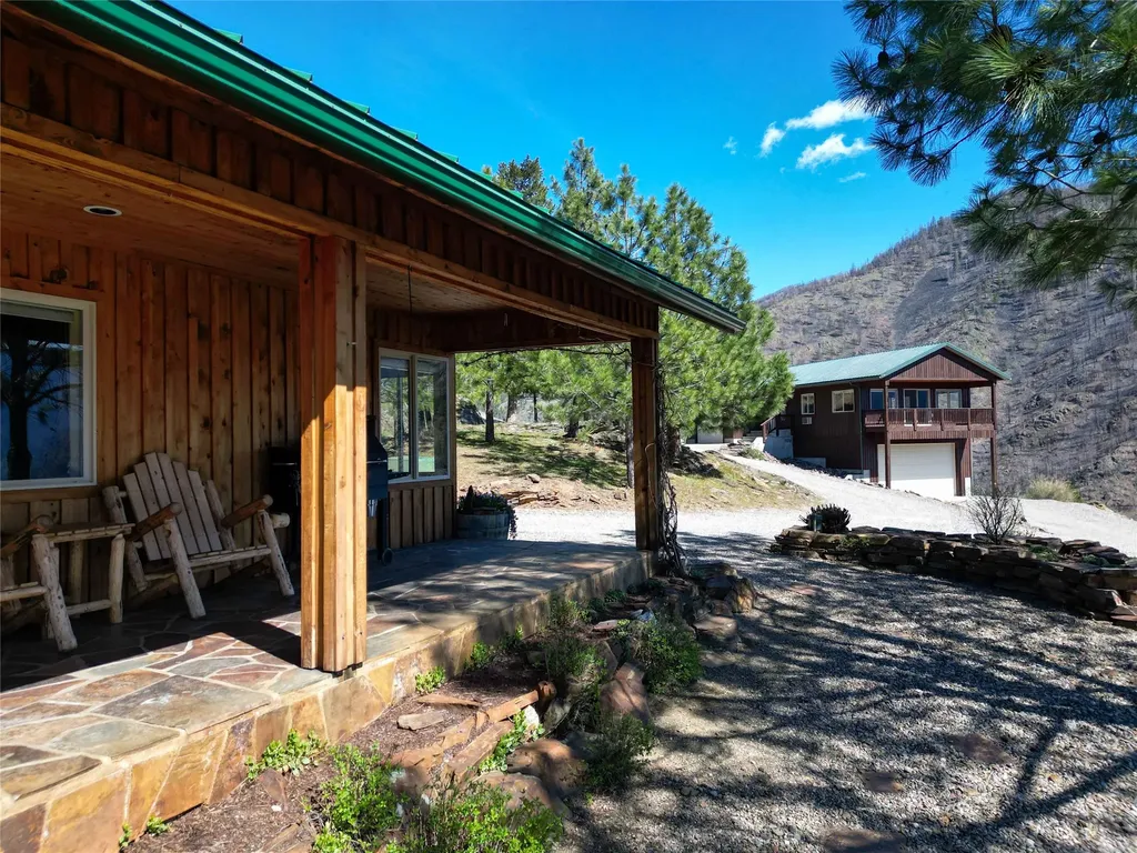 31 Wilcutt Draw Lane Paradise MT 59856