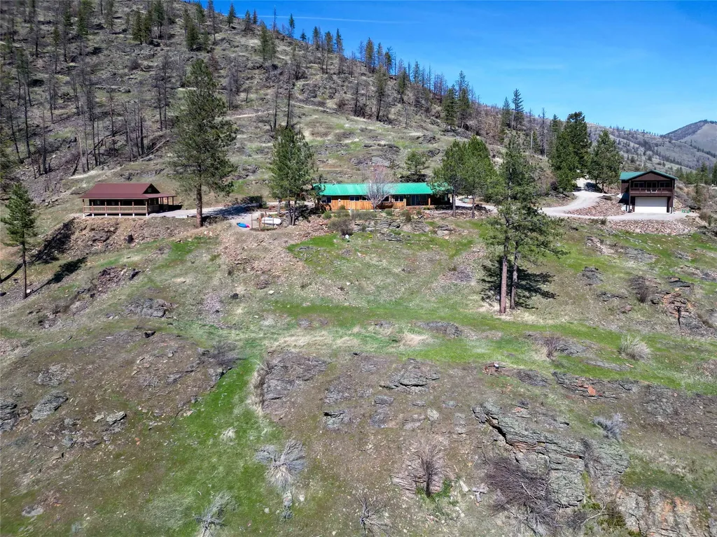 31 Wilcutt Draw Lane Paradise MT 59856