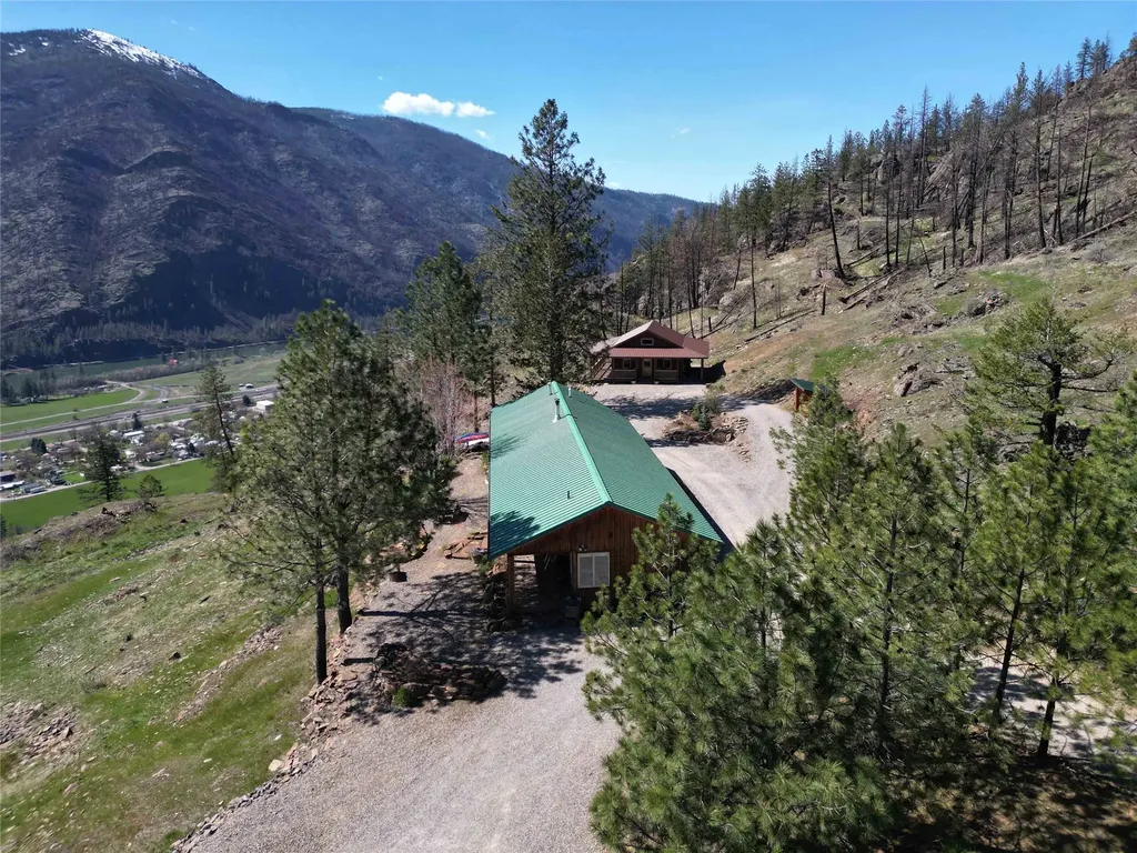 31 Wilcutt Draw Lane Paradise MT 59856