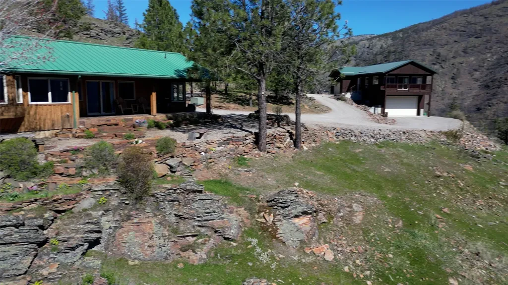 31 Wilcutt Draw Lane Paradise MT 59856