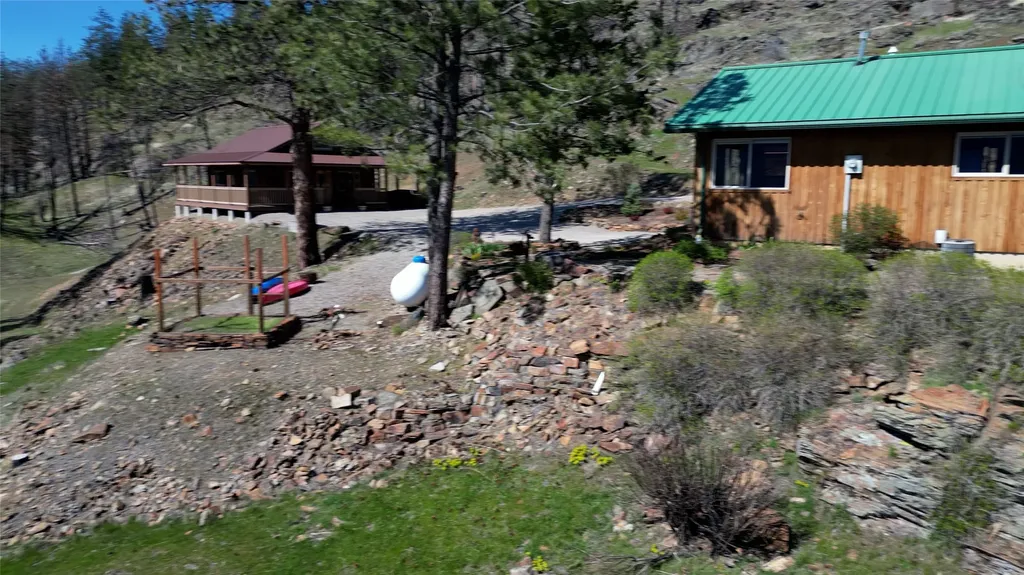 31 Wilcutt Draw Lane Paradise MT 59856