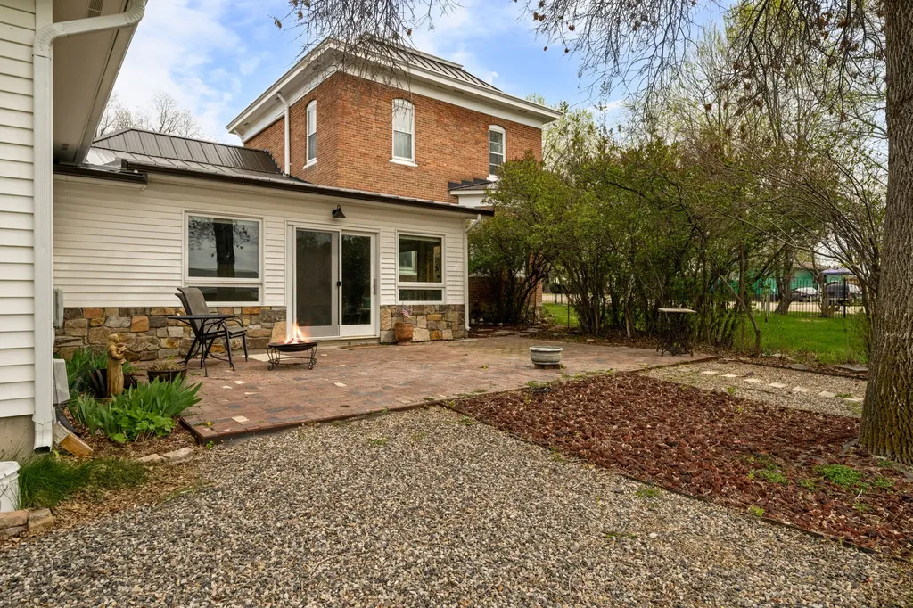 113 E Poppleton Street Sheridan MT 59749