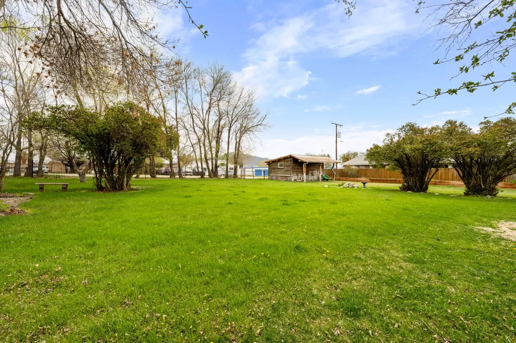 113 E Poppleton Street Sheridan MT 59749