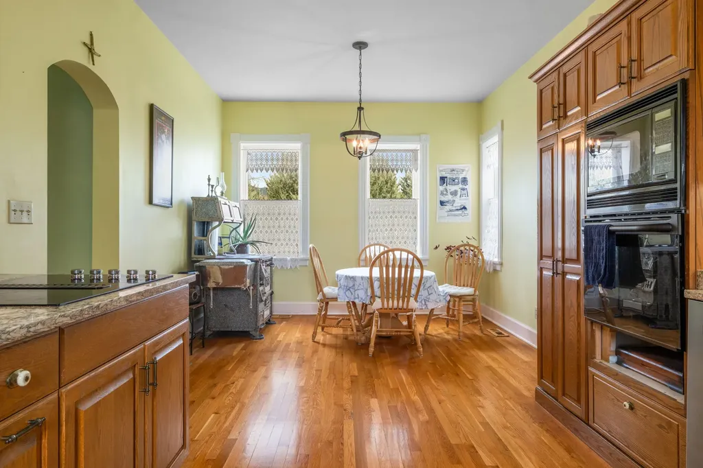 113 E Poppleton Street Sheridan MT 59749