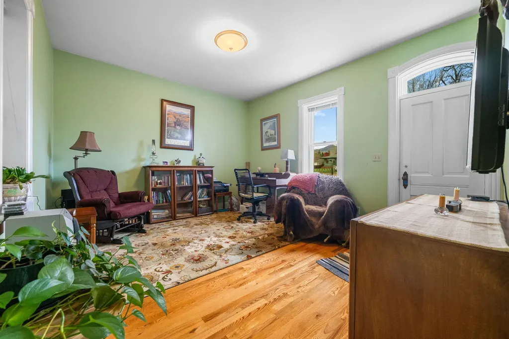 113 E Poppleton Street Sheridan MT 59749