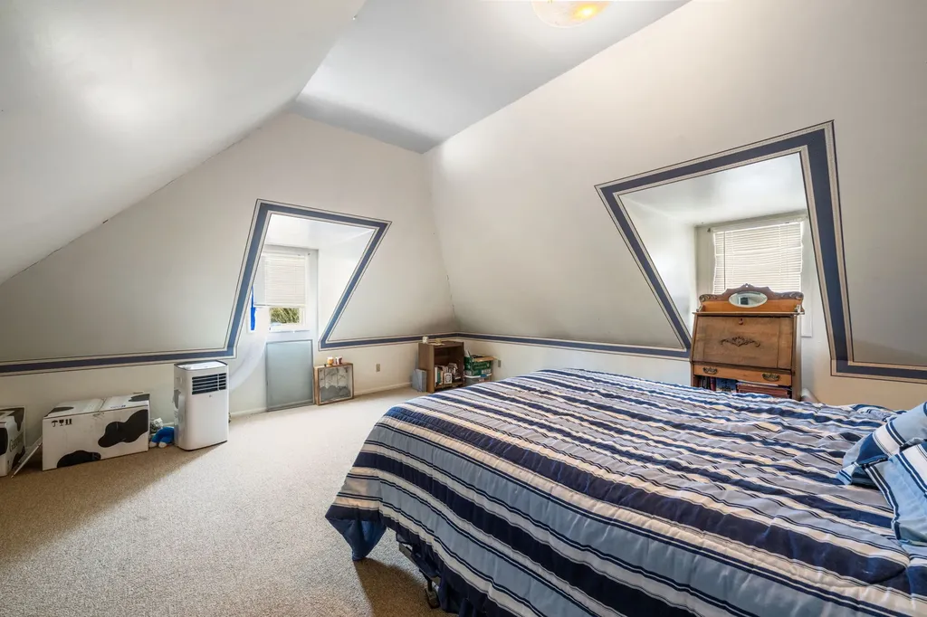 113 E Poppleton Street Sheridan MT 59749