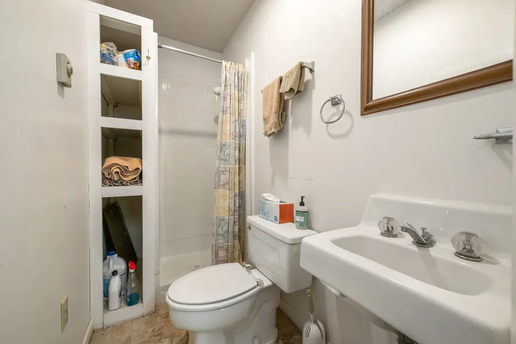 113 E Poppleton Street Sheridan MT 59749