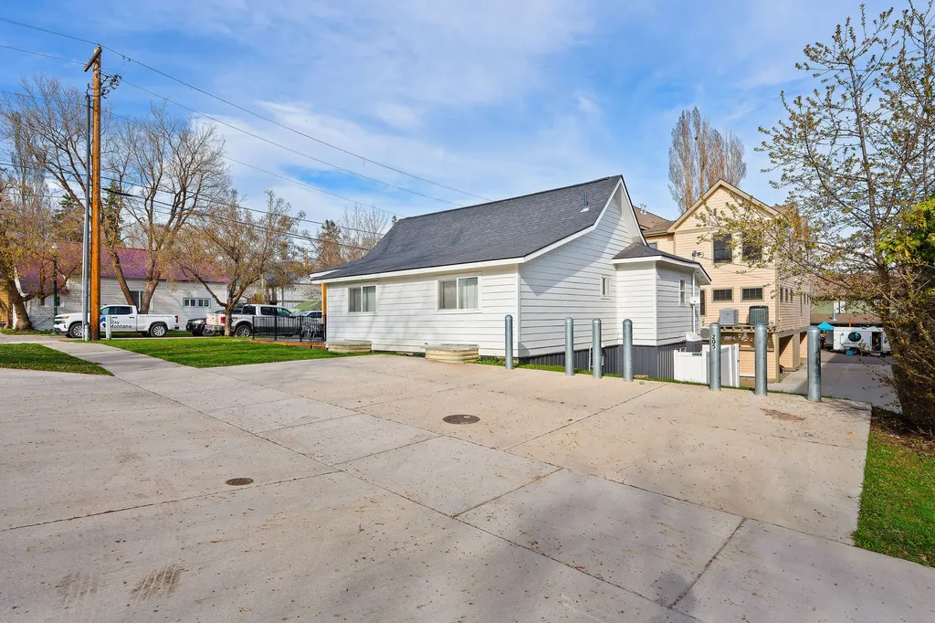 205 1/2 E 1st Street Whitefish MT 59937
