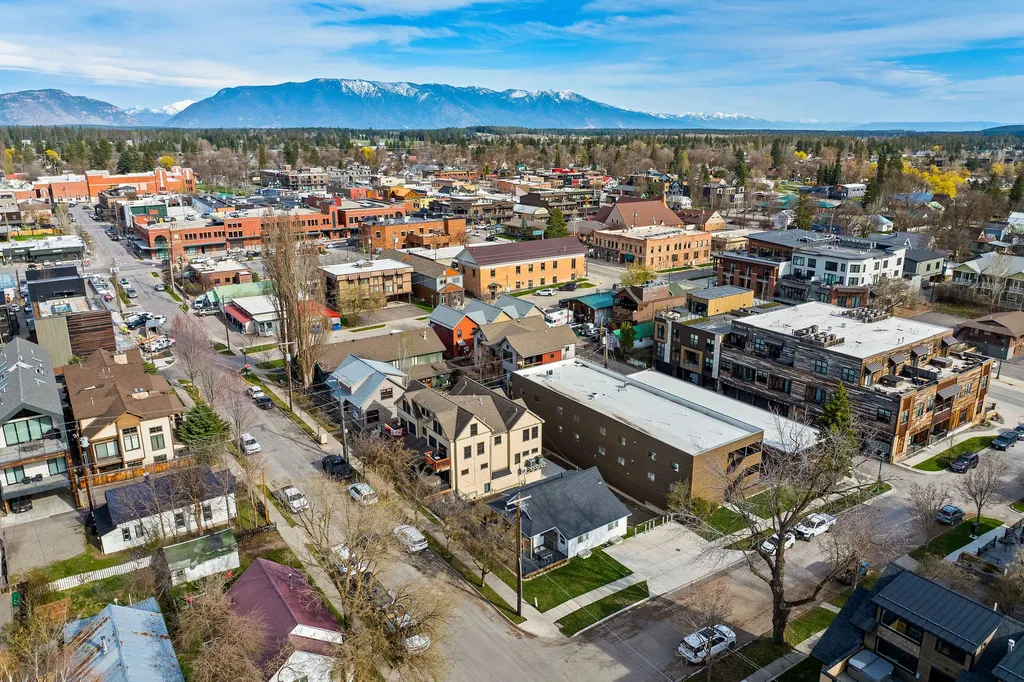 205 1/2 E 1st Street Whitefish MT 59937