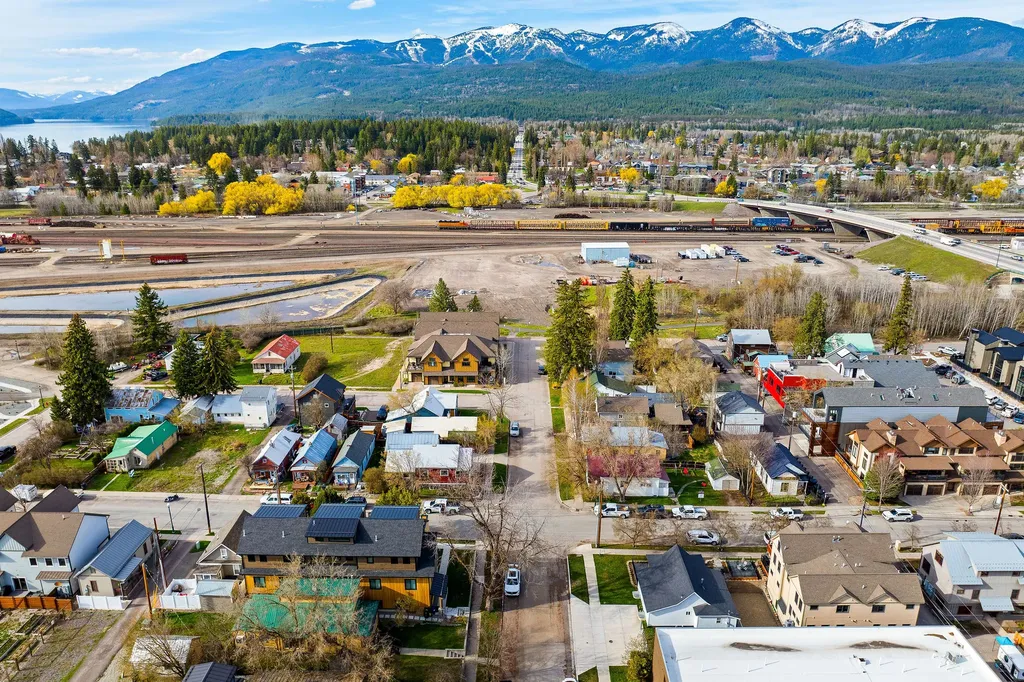 205 1/2 E 1st Street Whitefish MT 59937
