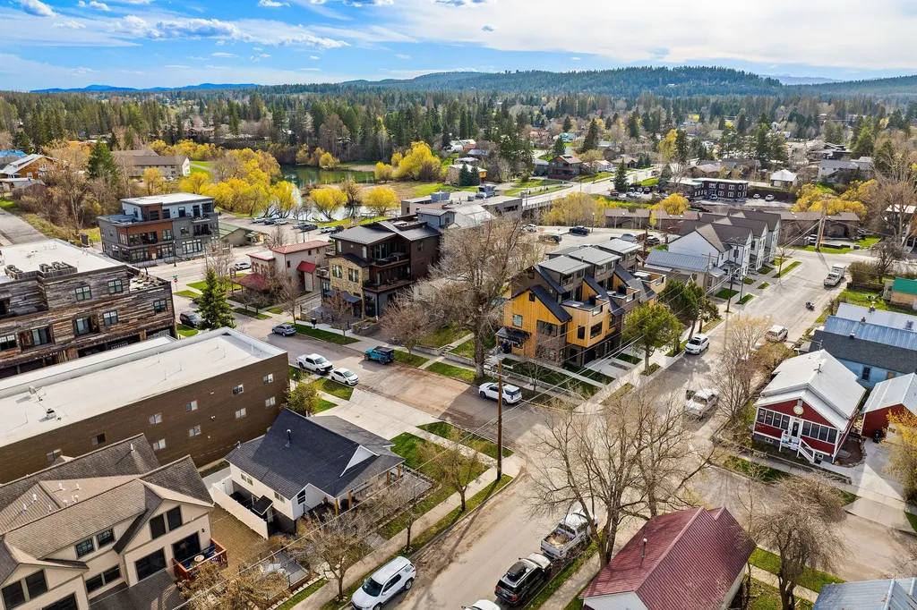 205 1/2 E 1st Street Whitefish MT 59937