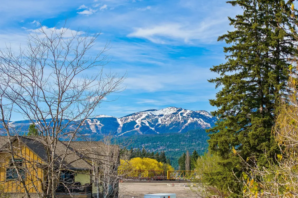 205 1/2 E 1st Street Whitefish MT 59937