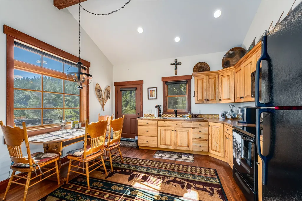 126 Somers Ridge Somers MT 59932