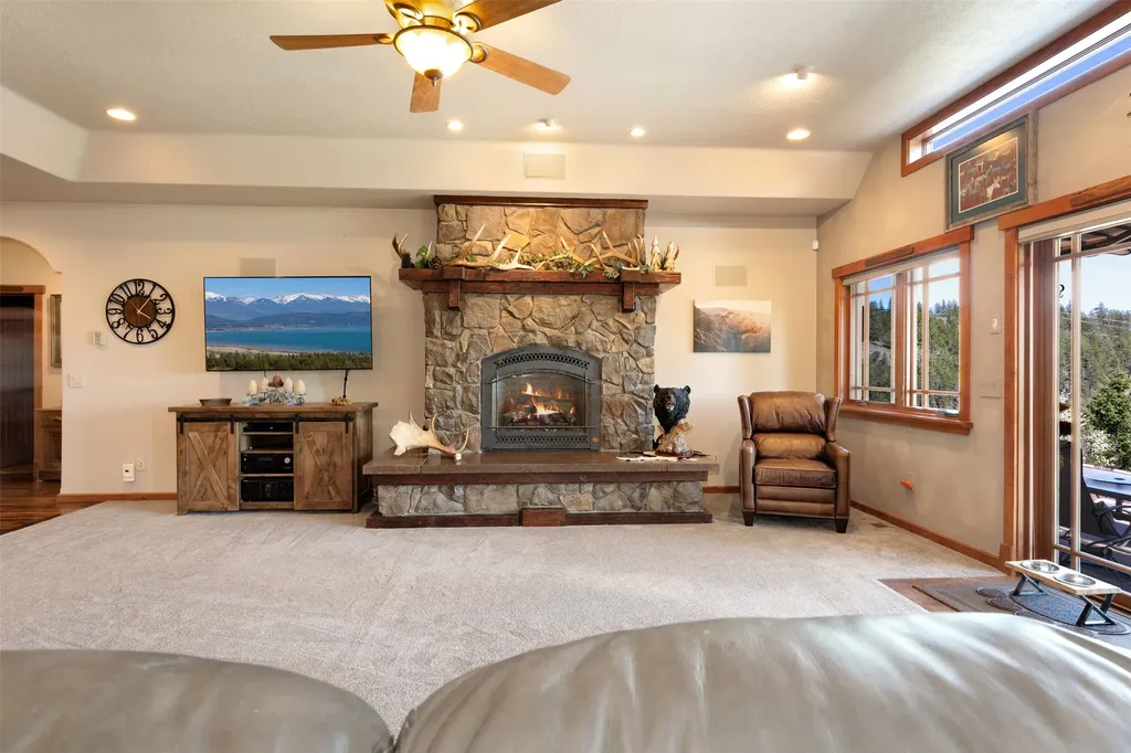 126 Somers Ridge Somers MT 59932