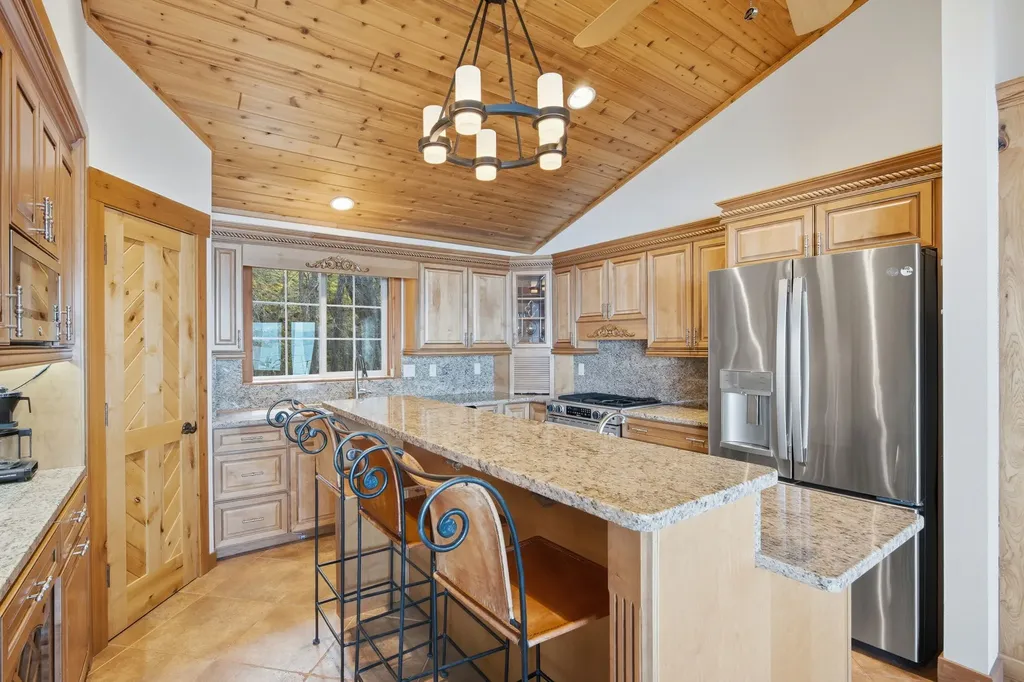 19234 Johns Lakeshore Drive Lakeside MT 59922