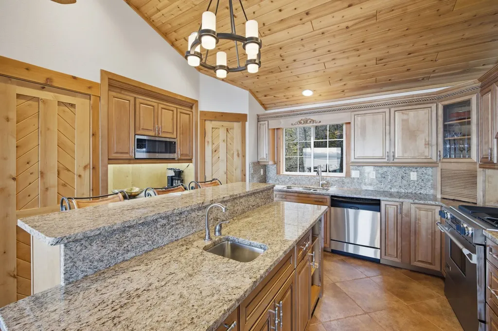 19234 Johns Lakeshore Drive Lakeside MT 59922
