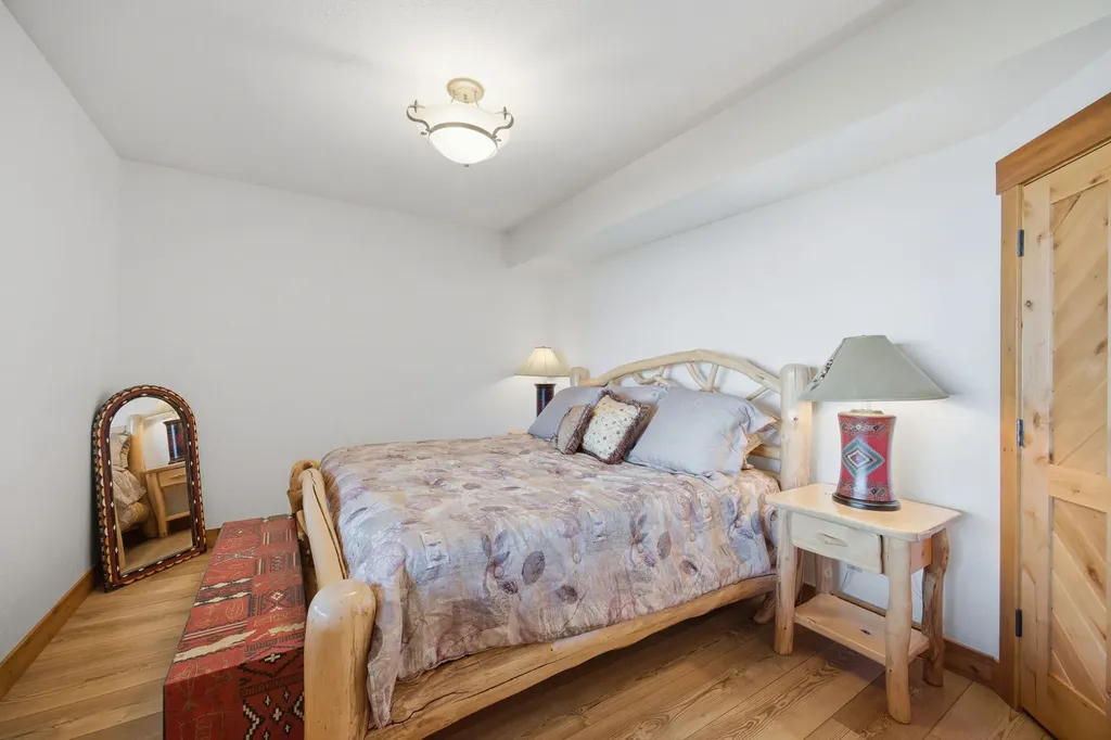 19234 Johns Lakeshore Drive Lakeside MT 59922