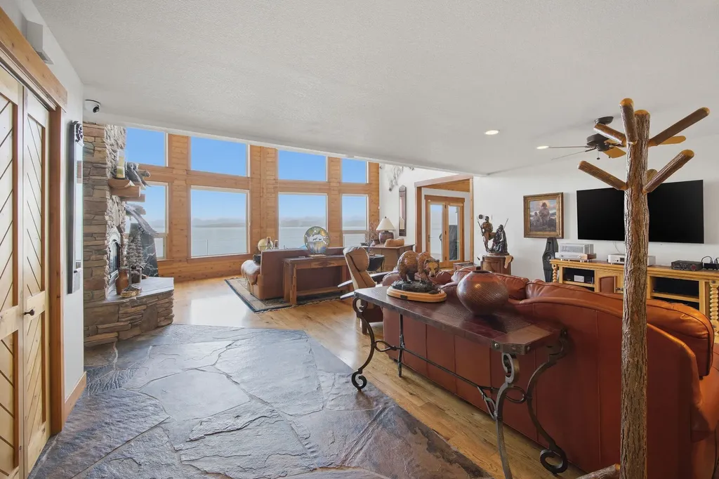 19234 Johns Lakeshore Drive Lakeside MT 59922