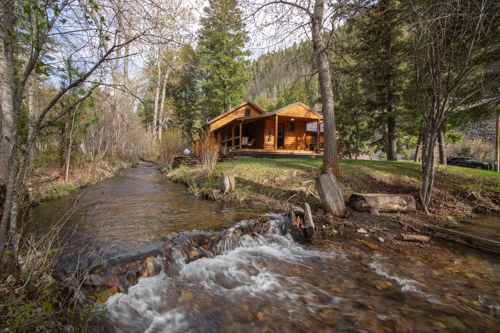 14 Brewster Creek Road Clinton MT 59825