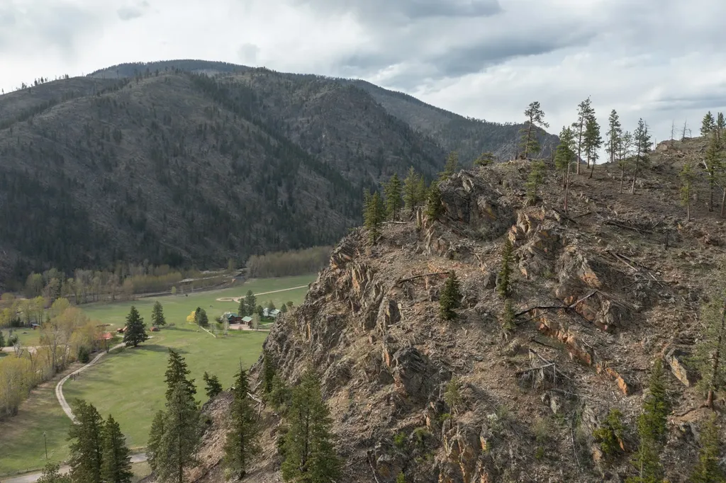 14 Brewster Creek Road Clinton MT 59825