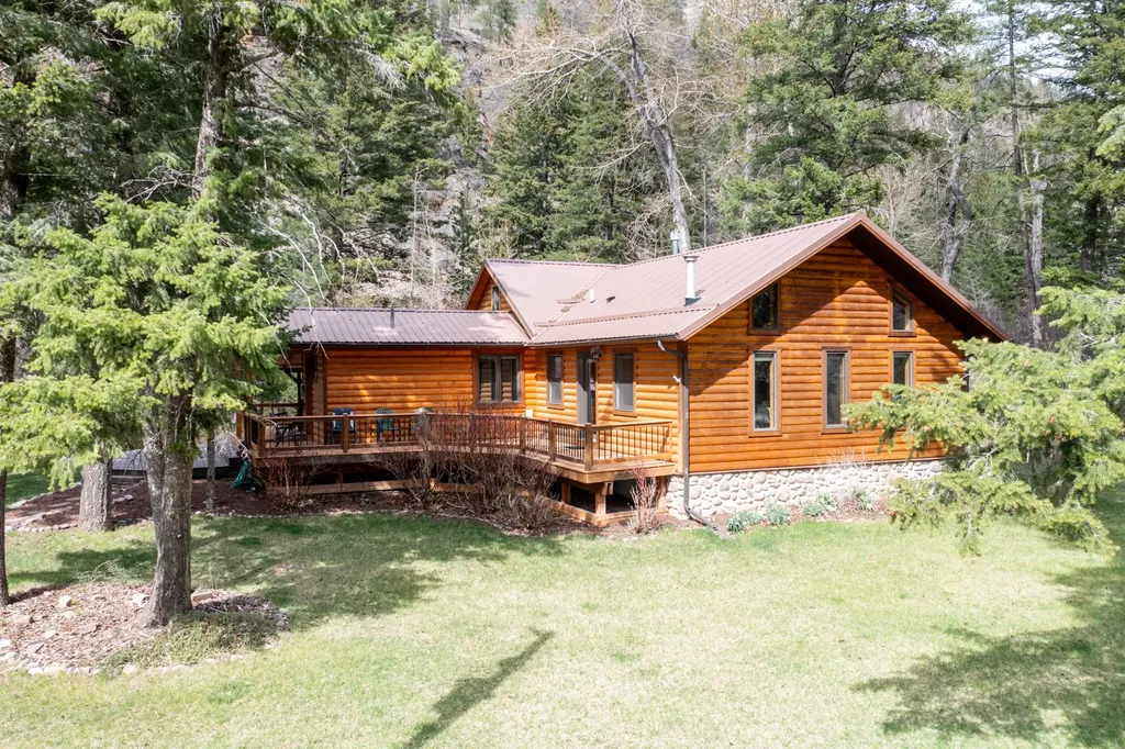 14 Brewster Creek Road Clinton MT 59825