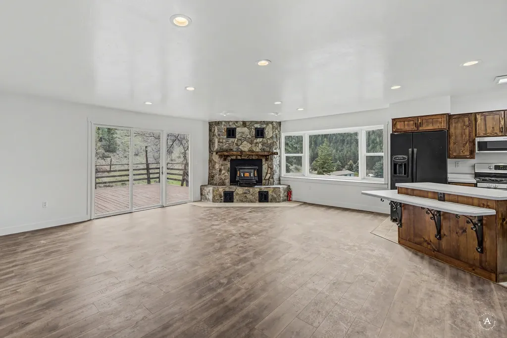 6025 Nelson Road Helena MT 59602